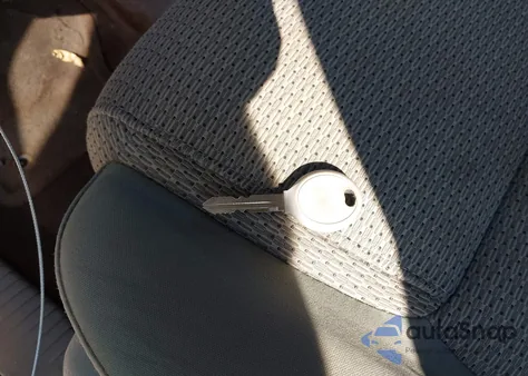 2006 Jeep Commander из США, поврежденный, VIN 1D8HH48K46C327266